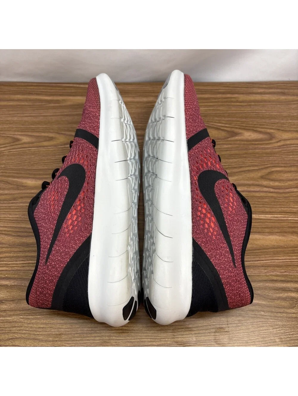 Nike Free RN Flyknit Red Black Men’s Size 8.5 Running Shoes
